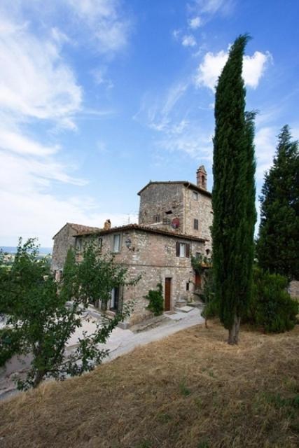 Gli Appartamenti Di Torre Bertona Тоди Экстерьер фото