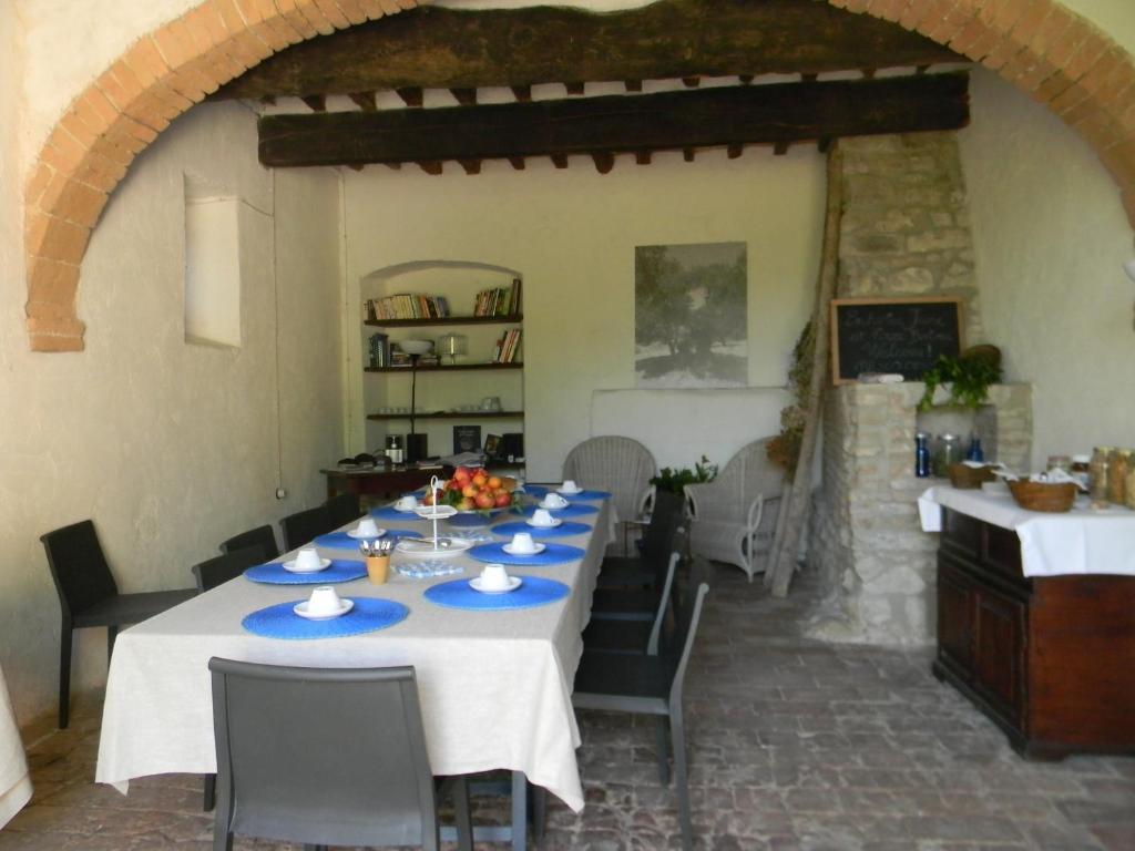 Gli Appartamenti Di Torre Bertona Тоди Экстерьер фото